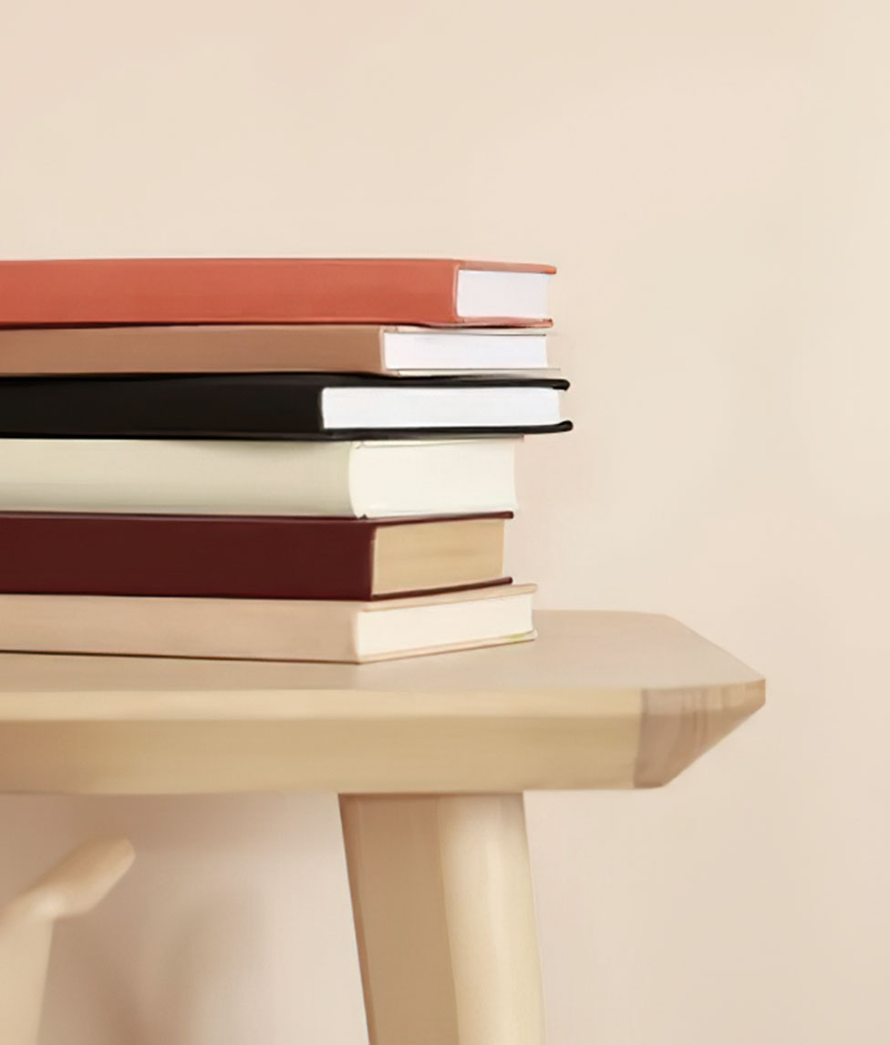 Henz's design portfolios on table
